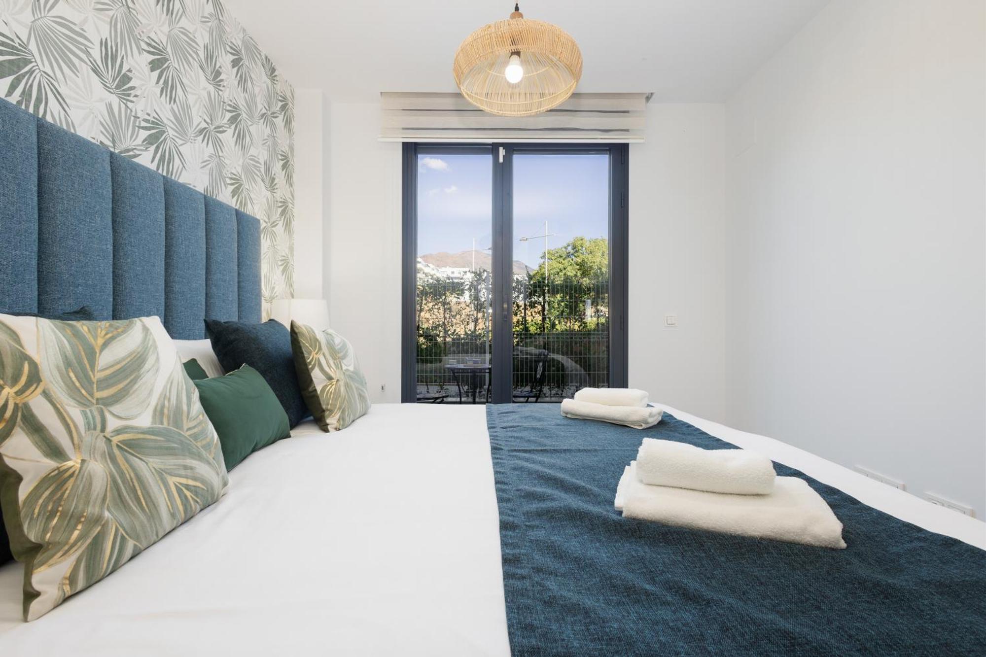 Magnificent Apartment, Close To The Beach, In Appartement Estepona